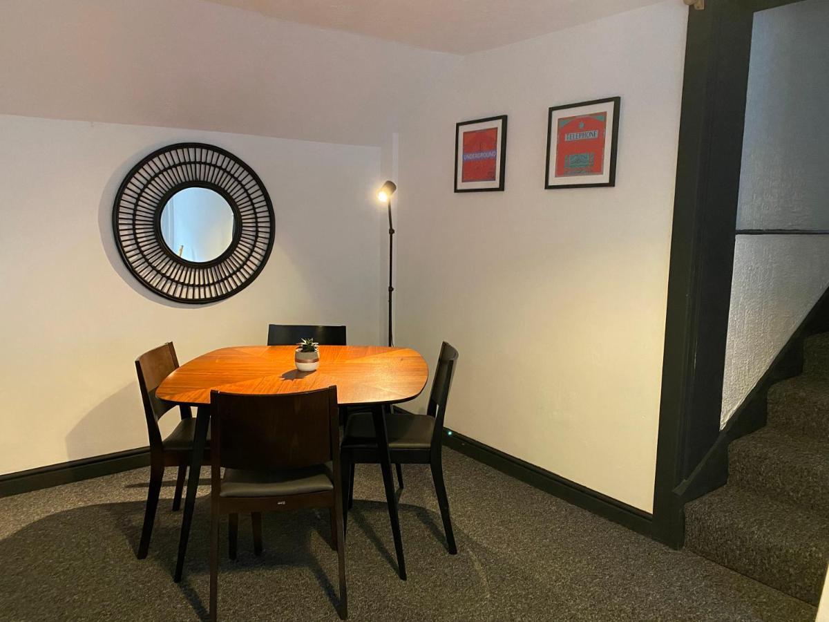 Gorgeous Town Center 3 Bedroom Self Contained Apartment For 1-5 People Harrogate Exterior photo